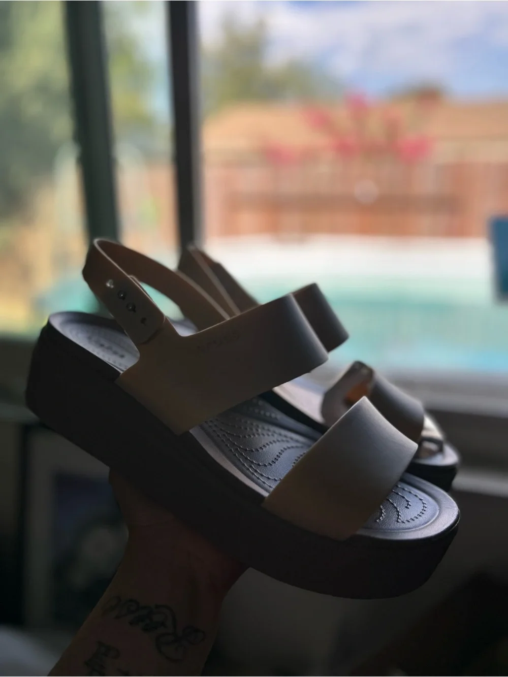 Crocs Brooklyn Platform Sandal size 11